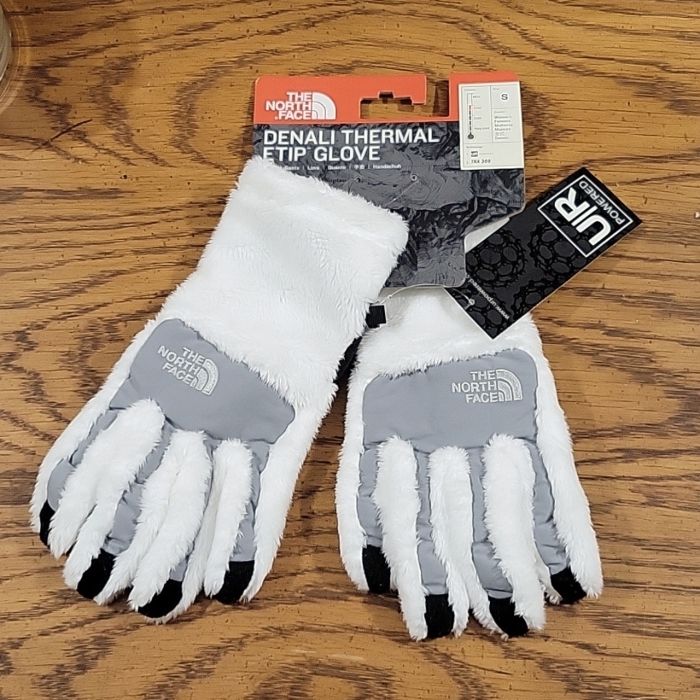 The North Face, Small and the color is White